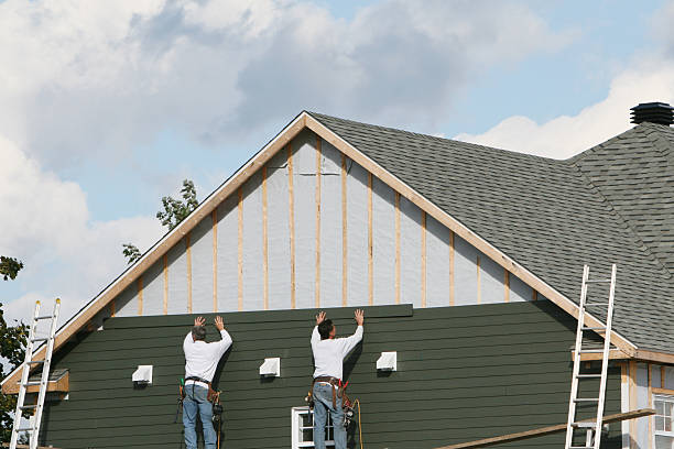 Professional Siding Installation technician working in Mendota, MN